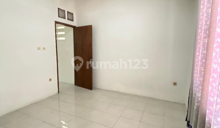 Rumah 2 Lantai Strategis Murah@Yoy 2