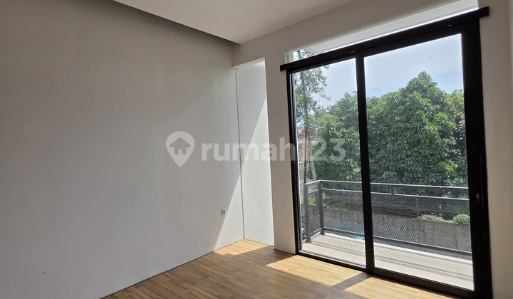 Rumah Baru Asri & Nyaman Di.pusat Kota 2