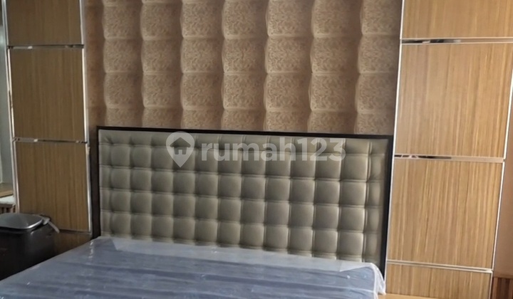 Residence in the City Center with a View of Bandung City Residence in the City Center with a View of Bandung City