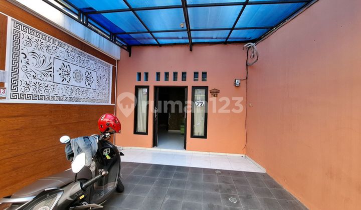 Dijual Cepat Rumah 2 Lantai Kelapa Dua Wetan Ciracas, Bebas Banjir