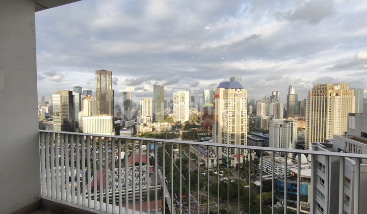 For Rent Capital Residence 2 Br (150Sqm), Nice Unit New Renovated