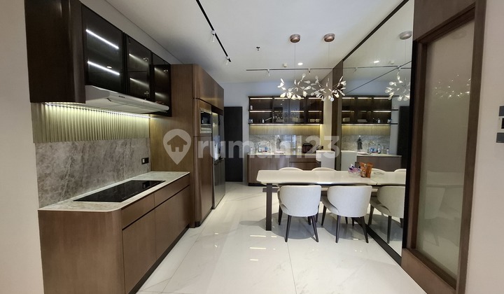 For Rent Luxurious Unit Capital Residence, 2br, Nice View ($2750)