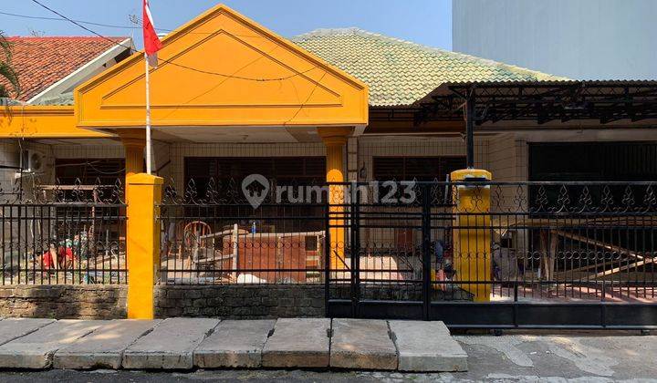 DIJUAL - RUMAH SIAP HUNI SEKALIGUS TEMPAT USAHA DI CILAMAYA JAKARTA PUSAT 1