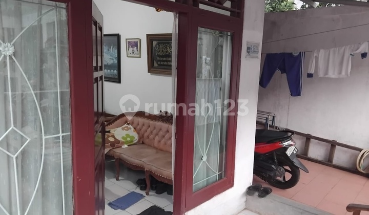 FOR SALE: A SMALL HOUSE in DEPOK FOR SALE: A SMALL HOUSE in DEPOK