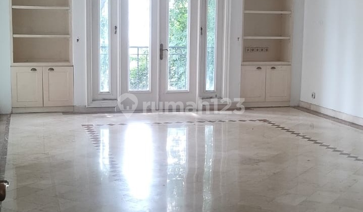 DIJUAL RUMAH  di MENTENG,LOKASI TENANG 2