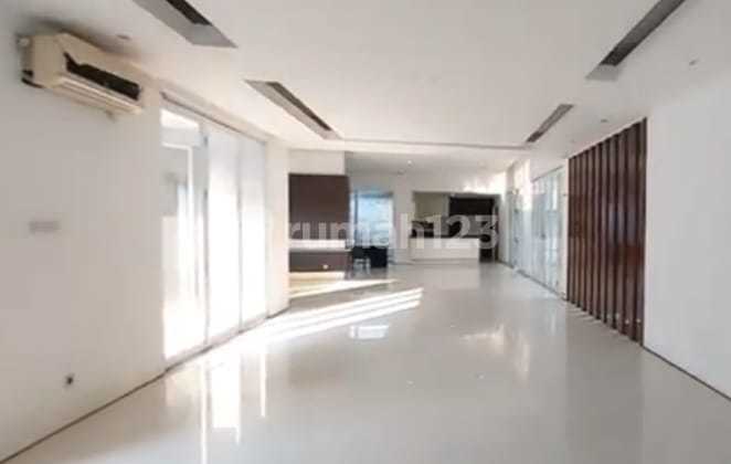 Rumah Modern Minimlis di Rawamangun, Jakarta Timur