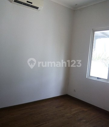 TOWN HOUSE EAST POINT PATAL SENAYAN 2