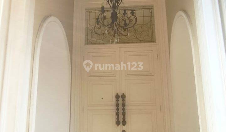 Rumah Asri dan Nyaman di Pondok Indah 1