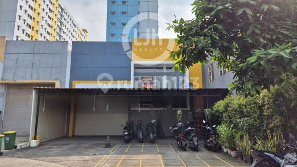 2-Story Warehouse in Bizpark, Penggilingan, East Jakarta 2-Story Warehouse in Bizpark, Penggilingan, East Jakarta