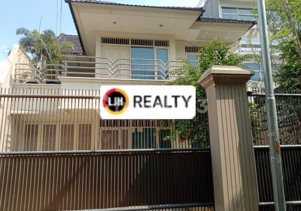 RUMAH FULLY FURNISHED DI CIDENG TIMUR AREA JAKARTA PUSAT