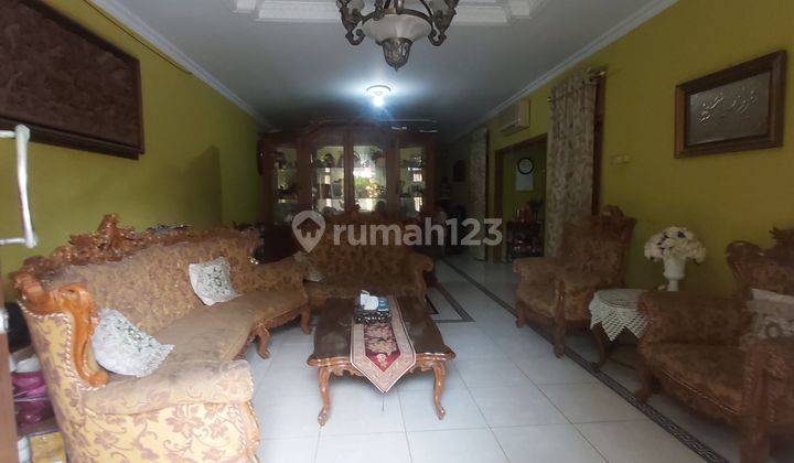 Rumah  di Jl. Rawamangun Muka 2