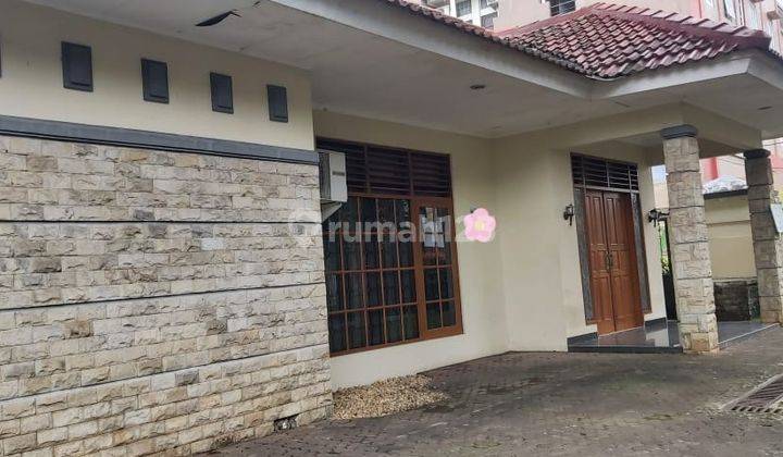 Rumah Lokasi Strategis Dekat Trans TV  Mampang Area jl. Mampang Prapatan II 1