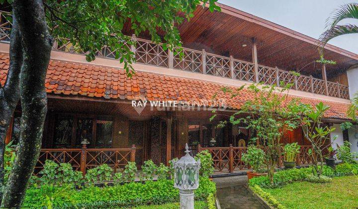 Hotel Nuansa Etnik di Jl Demangan Baru Sleman Yogyakarta 1