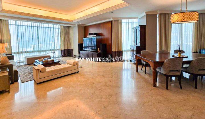 Apartemen Four Seasons Summer Tower 3 Bedrooms 2