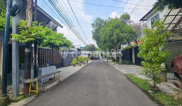 Rumah 2 Bangunan  2 Lantai Lokasi Prime Jl Panglima Polim 11 2