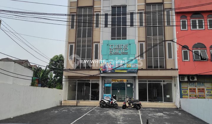 3-Story Shop House on Jl Ciledug Raya, Ideal for Business