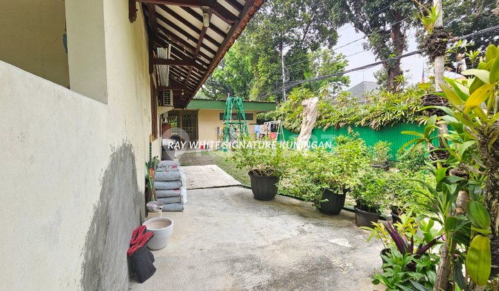 Rumah 2 Kavling Cocok Untuk Hunian atau Town House di Jl Patiunus