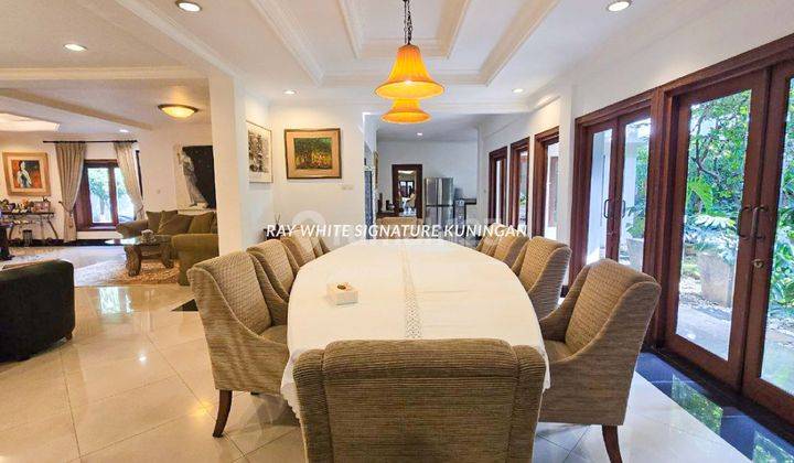 Rumah Mewah 2 Kavling Lokasi Prime di Jl Sisingamangaraja 2