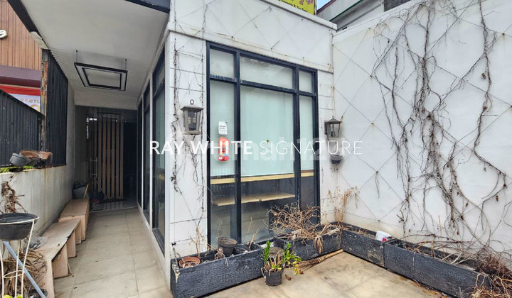 Dijual Ruko Tebet Barat Dalam Lokasi Strategis Raya Ex Cafe dekat MT Haryono