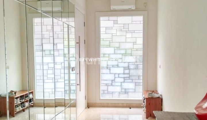 Residential House Close to Kemang on Jl Puri Mutiara VII Cipete 2
