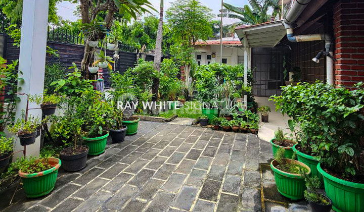 Dijual Rumah Layak Huni dan Tenang SCBD, Jl. Tulodong Bawah IV 2