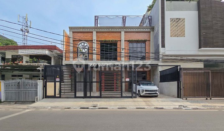 Rumah Mewah Siap Huni di Jl Setiabudi III Rumah Mewah Siap Huni di Jl Setiabudi III