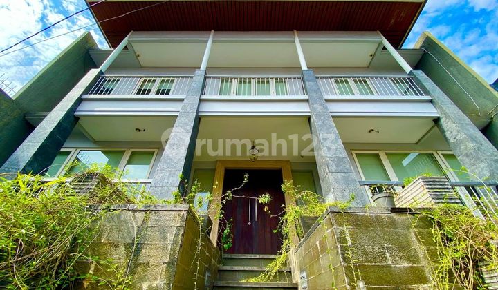 For Sale Strategic House in Menteng, Weleri St.