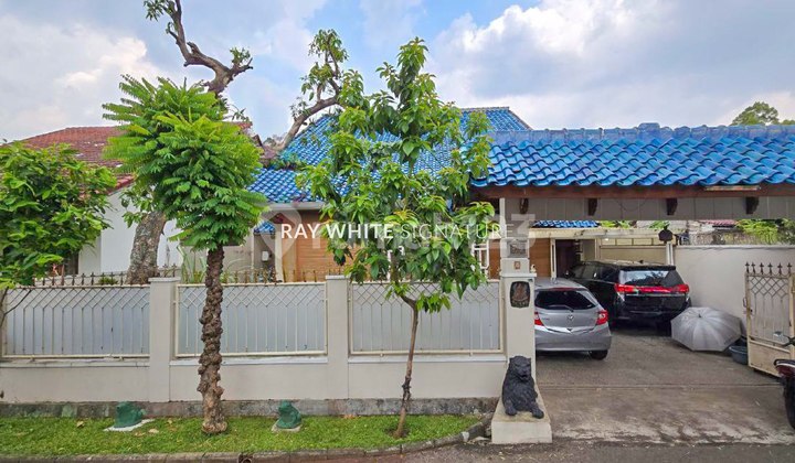 Rumah Lama Terawat Layak Huni di Jl Indojati Tanah Kusir