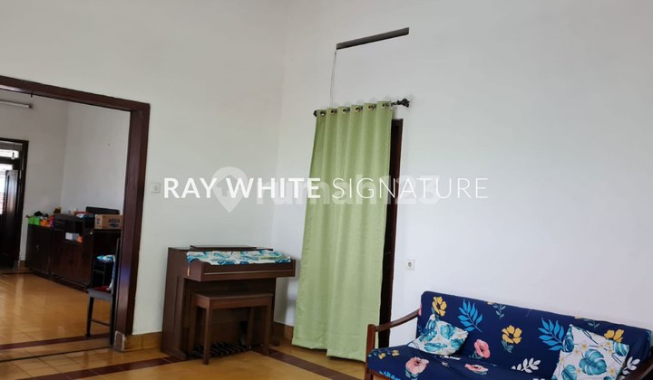 For Sale Strategic House in Menteng, Jl. Taman Amir Hamzah 2