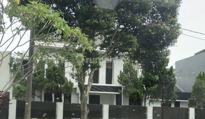 Rumah di BSD Anggrek Loka SHM Bagus 1