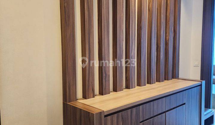 Apartemen The Windsor 2 Kamar Tidur Furnished, Mewah, Murah
