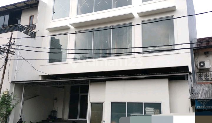 Dijual Rumah bisa Utk Kantor, Usaha, Komersil di Jl. Anggrek Neli Murni Raya, Slipi, Jakarta Barat. Akses Jl. S. Parman 2