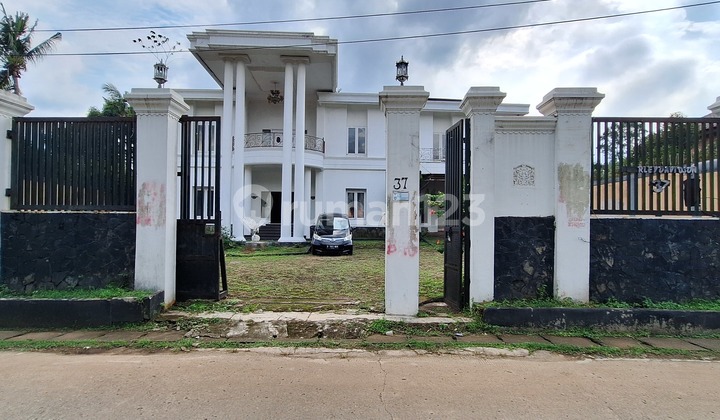 Dijual Murah Dibawah NJOP Rumah Mewah Megah di Tapos Depok