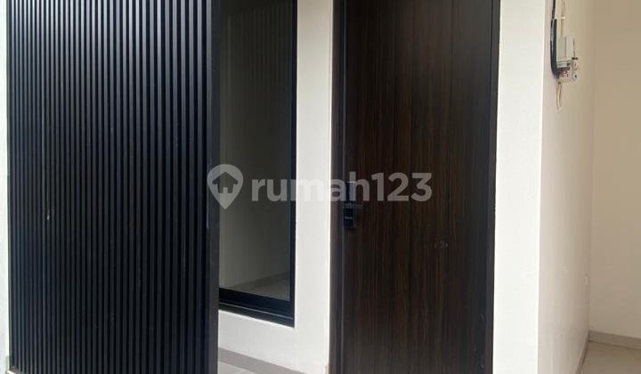 Dijual Murah Rumah Baru Modern Minimalis 2 Lantai SHM Siap Huni Dicondet Jakarta Timur 2