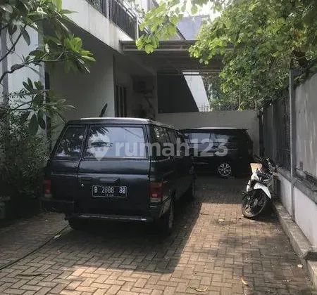 Rumah Strategis Pusat Kota Jakarta Barat Jl Raya Dr Semeru Grogol Jakarta Barat 2
