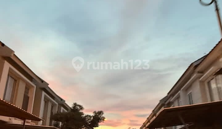Rumah Cluster Malibu Village Gading Serpong Tangerang Bagus Rumah di Cluster Malibu Village, Perumahan Gading Serpong, Jl. Proklamasi, Cijantra, Pagedangan, Tangerang, Banten, Indonesia, 15335, Kelapa Dua SHM 2