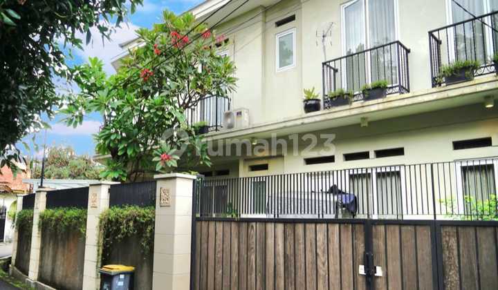 Beautiful Full Marble 2-Story House in Kebayoran Lama 2