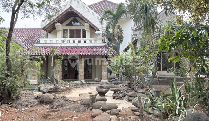 Cheap Sale Beautiful Well-Maintained Villa House In Cirendeu 2