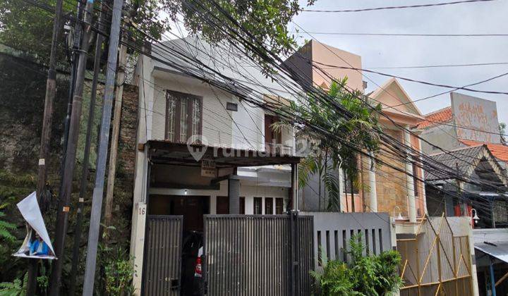 Rumah Bisa Untuk Usaha Di Pinggir Jalan Swadaya, Kebayoran Lama 1