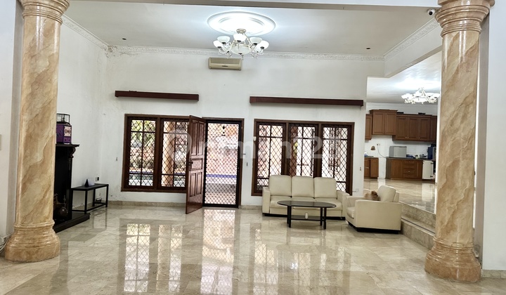 Classic Luxury House Ready to Occupy Attractive Price 2