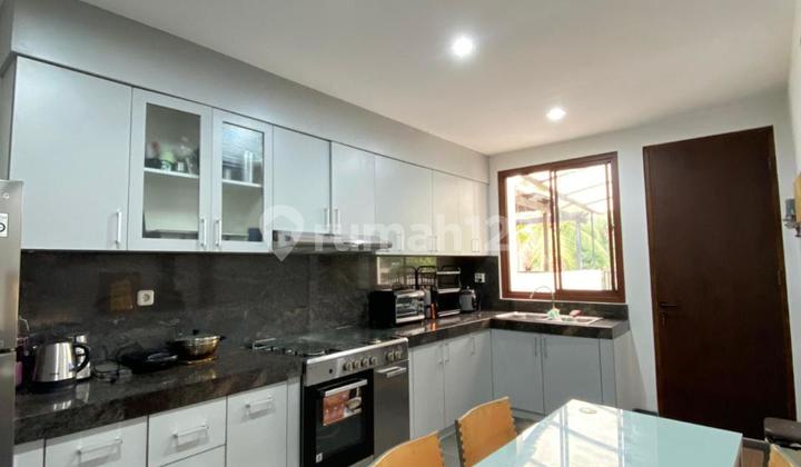 Cinere Mas Villa Beautiful 4-Bedroom House Ready to Live In Wide Road 2