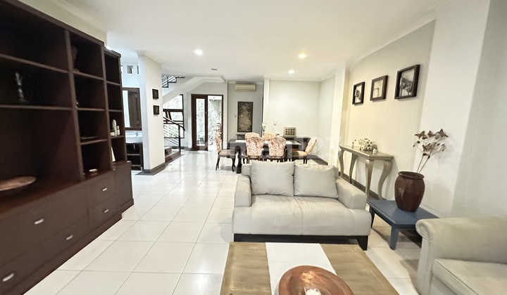 Rumah di Pondok Indah Full Furnish Bagus Terawat