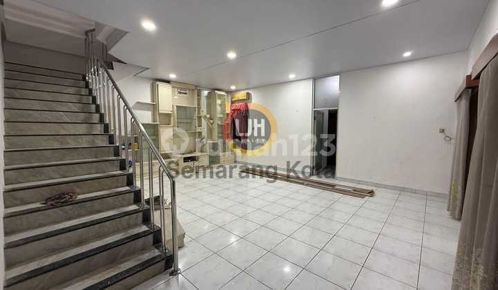 Ready-to-live-in house in the Seteran area