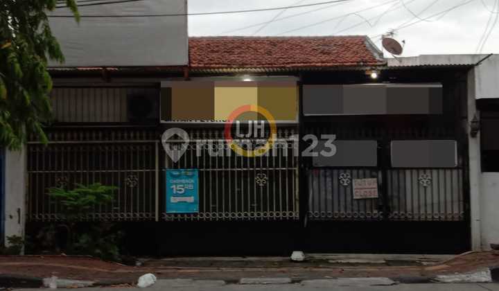 Bangunan Rumah Cocok untuk Usaha di Jalan Batan Selatan 1