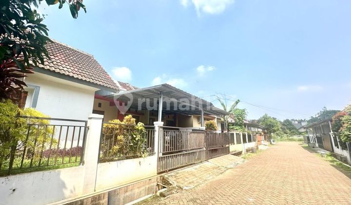 Asri House Ready to Live Near Trans Jakarta Terminal in Sawangan Permai Depok Asri House Ready to Live Near Trans Jakarta Terminal in Sawangan Permai Depok