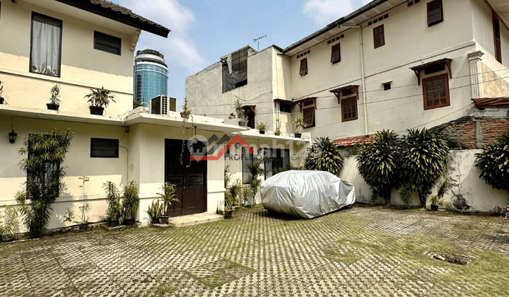 Rumah Lama Terawat Dengan Baik Harga Sangat Menarik 2