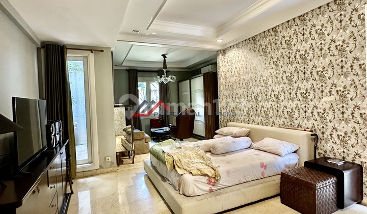 Rumah Mewah dan Asri Siap Huni di Kemang, Jakarta Selatan 2