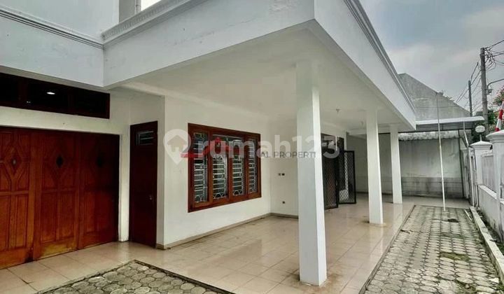 Cipete, Rumah Lama Hitung Tanah Lokasi Dekat MRT Jakarta Selatan 