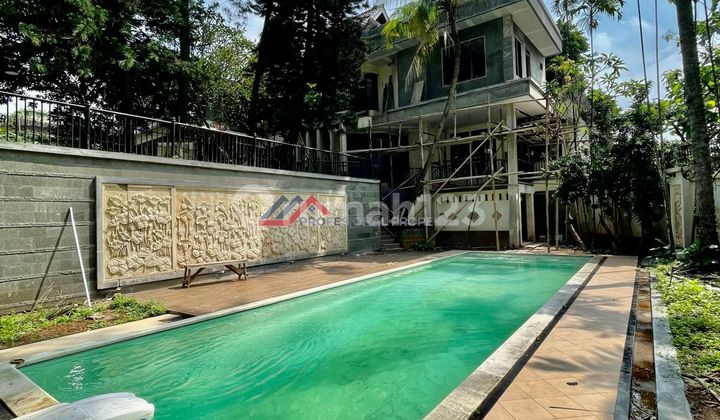 Luxury House Under Full Renovation in Pejaten Barat, South Jakarta 2