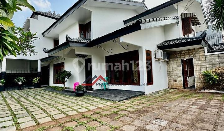 Rumah Modern Classic Siap Huni Strategis di Pejaten Jakarta Selatan